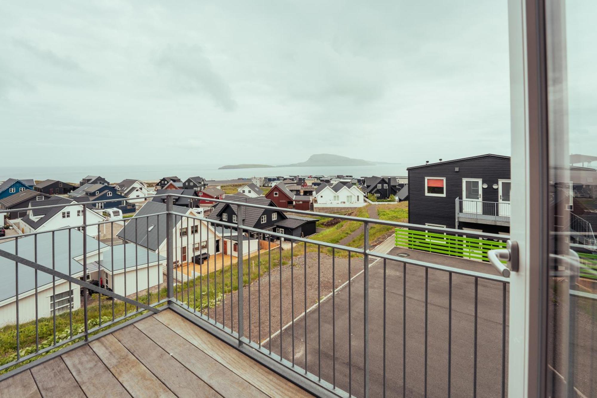 New Three Bedroom Townhouses With Sea View Tórshavn Buitenkant foto
